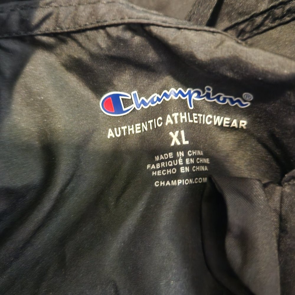 Windbreaker - Picture 2 of 3